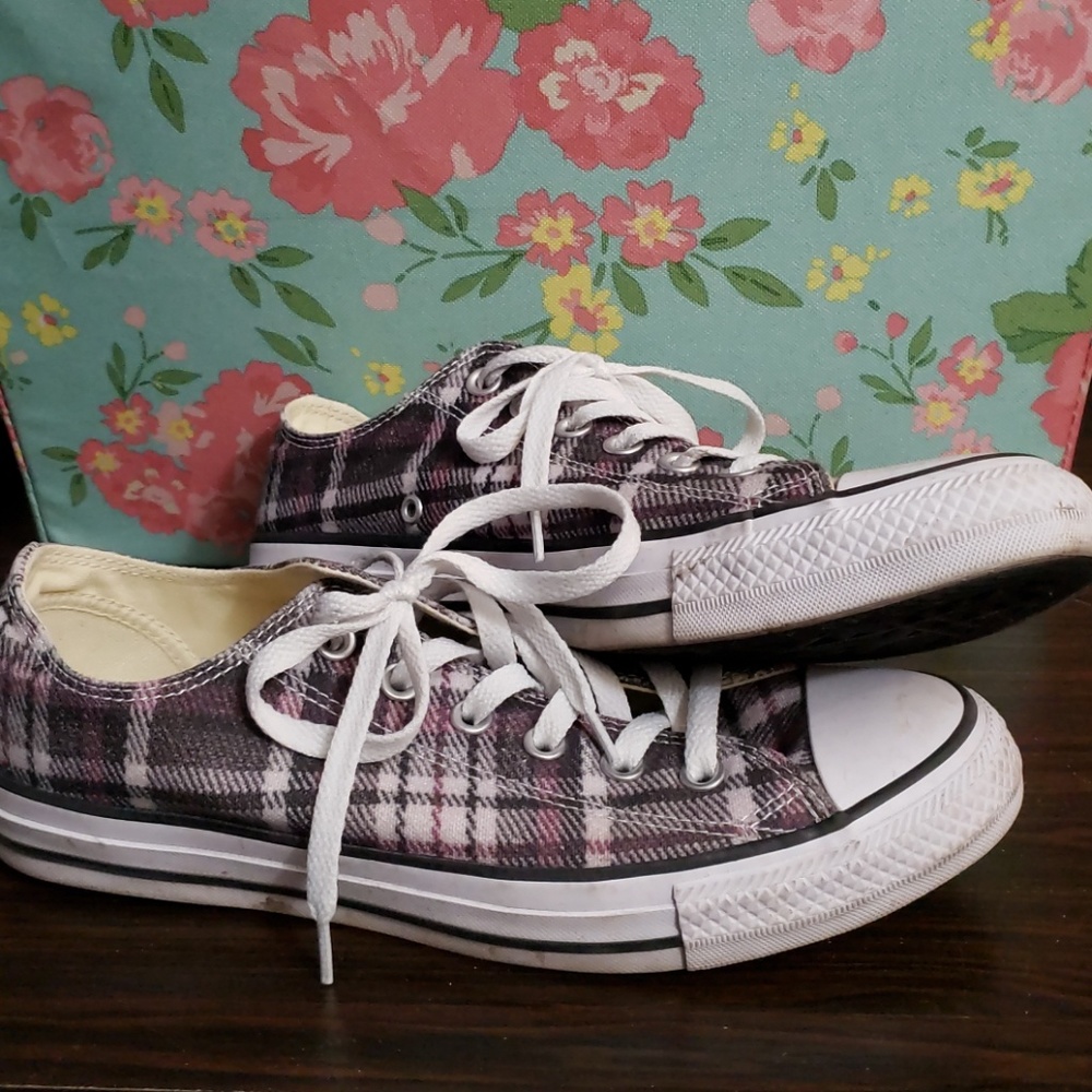 Converse shoes